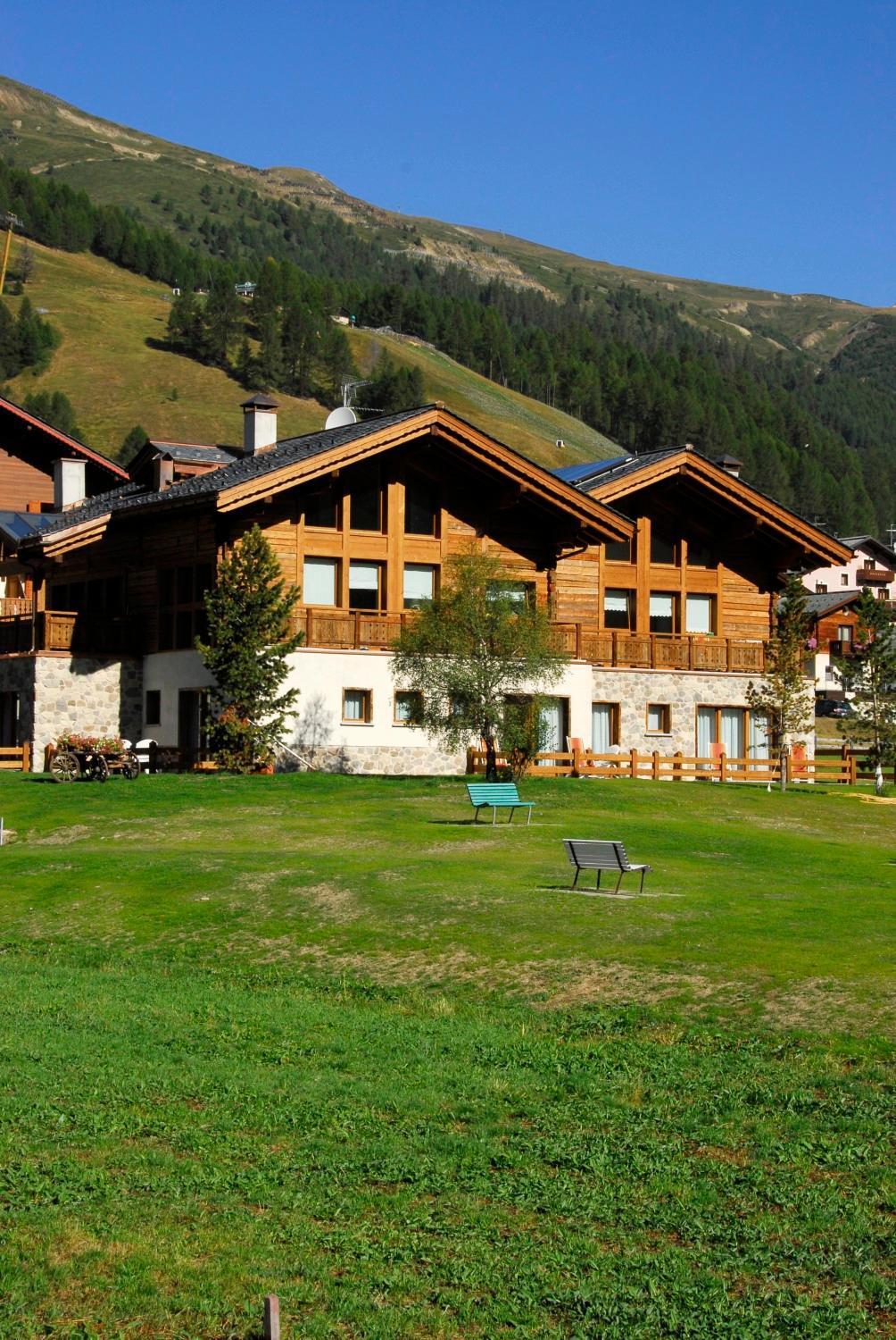 Paradise Hotel 4*