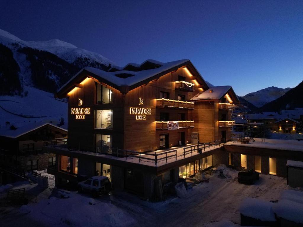 Paradise Hotel 4*
